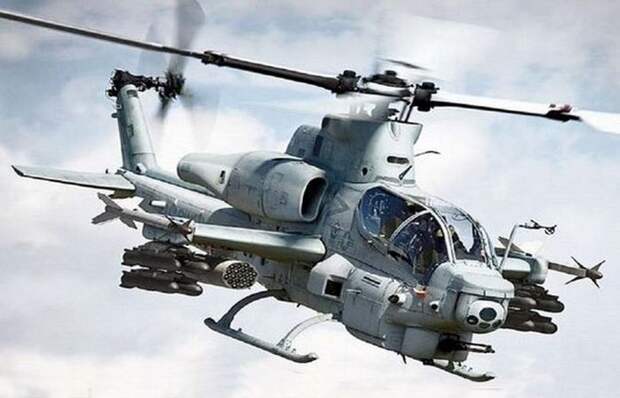 Вертолет Bell AH-1Z «Viper».