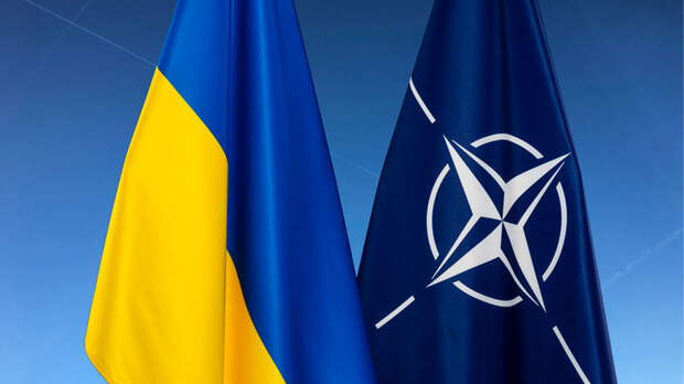 Киев продолжает просить у НАТО разрешение применять западное оружие по территории России