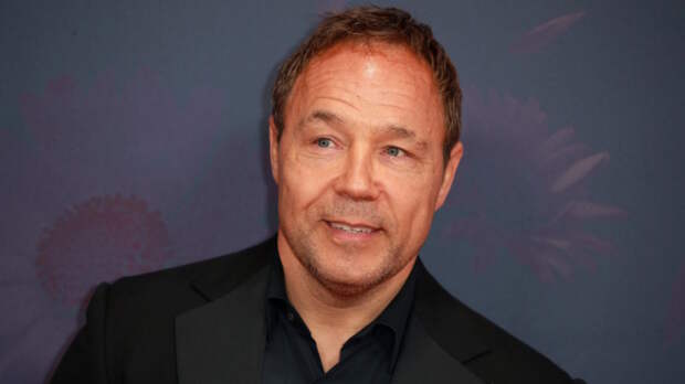 Появился трейлер фильма "На цепи" со звездой сериала "Переходный возраст" Стивеном Греммом