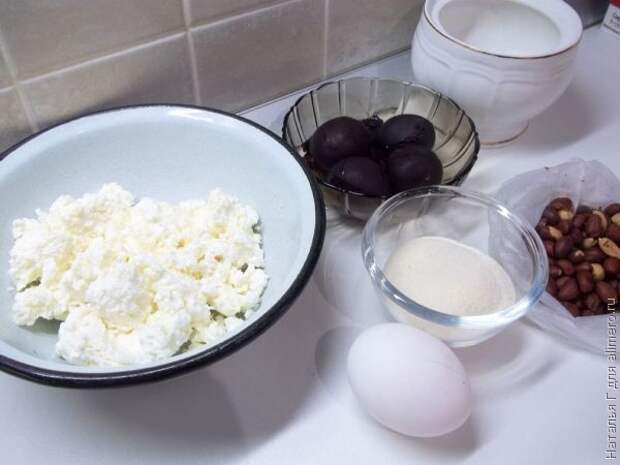 Сырники с орехами и сливами Сырники с орехами и сливами