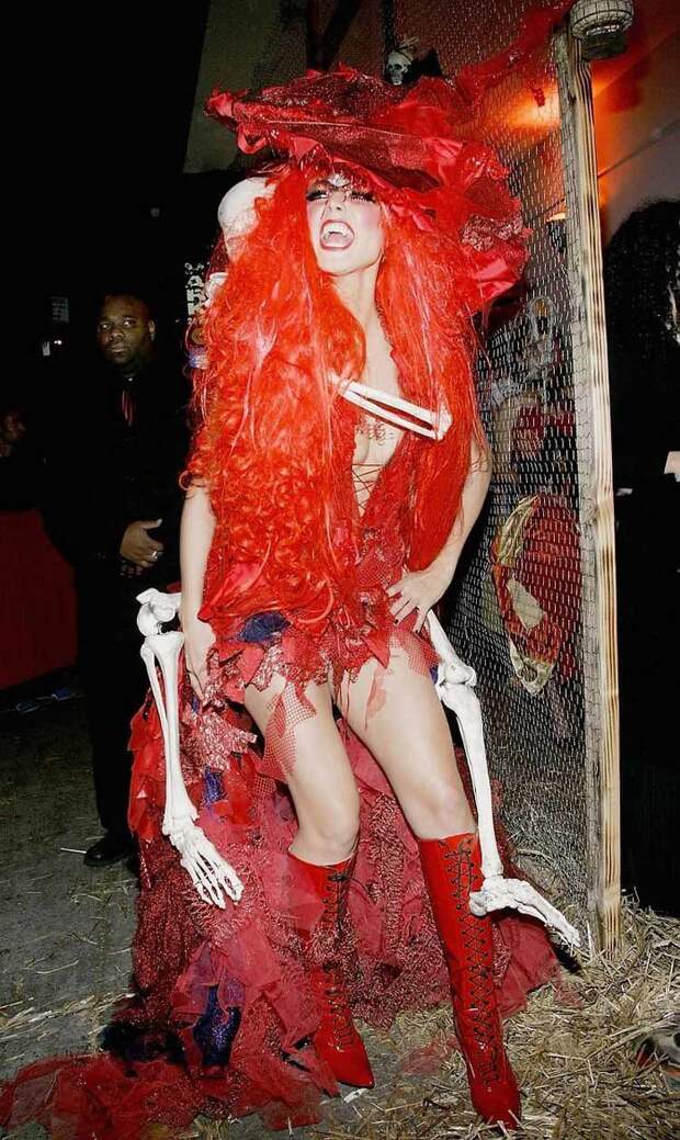 Красная ведьма (2004) Хэллоуин. костюм, косплей, красота, праздник, хайди клум