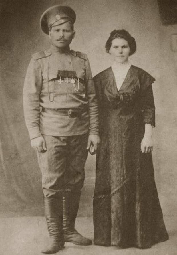 В.И. Чапаев с первой женой