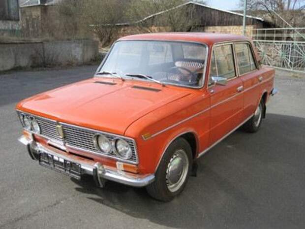 Lada за границей, или свой среди чужих (6 фото)
