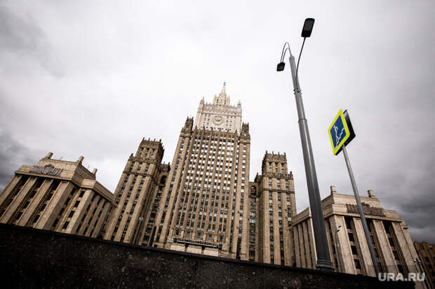 Коллега Захаровой ответил на угрозы новых санкций США против РФ