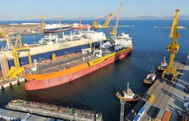 Bloomberg: экспорт российской нефти в январе остался стабильным