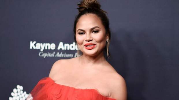 Chrissy Teigen tweeted about the quake: