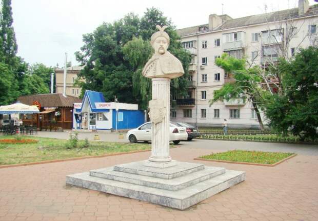 Памятник Б.Хмельницкому в Одессе
