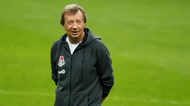 Сёмин не смог объяснить, почему «Локомотив» провалил старт матча Лиги чемпионов с «Галатасараем»