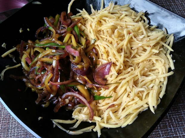 Корейский салат с сырой картошкой (пока сама не попробовала не понимала, что так можно есть)