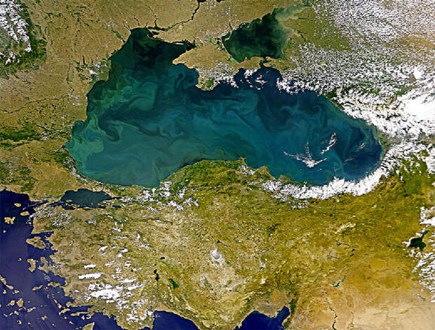 Недавно открытая река, благодаря которой Чёрное море не превращается в пресную зелёную лужу