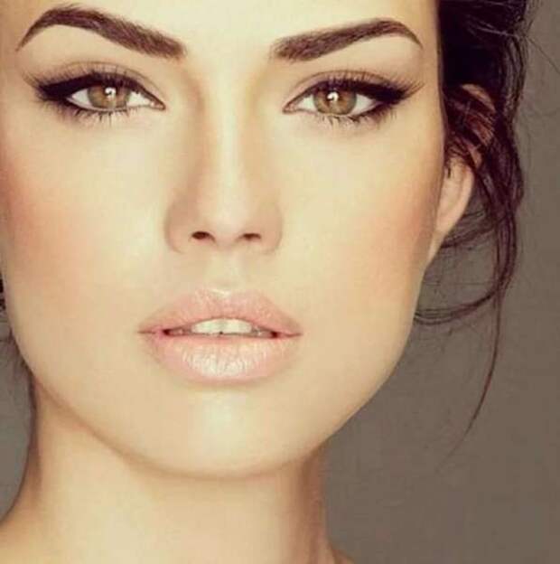 5 самых неудачных форм бровей, от которых необходимо отказаться