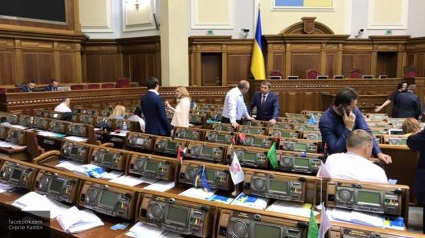 Верховная Рада разрешила призывать в армию и отправлять на войну украинок