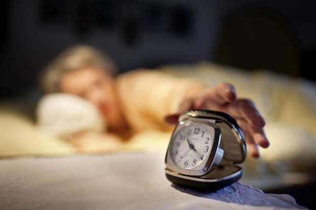 Назван главный бич XXI века, мешающий людям спать: Как его преодолеть, рассказал врач Кудинов