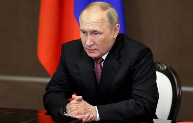 Путин предложил возродить звание «Мать-героиня» и платить за него миллион рублей