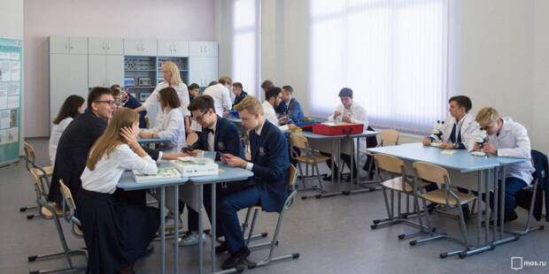 На счету московских школьников в этом году 13 медалей международных олимпиад. Фото: mos.ru