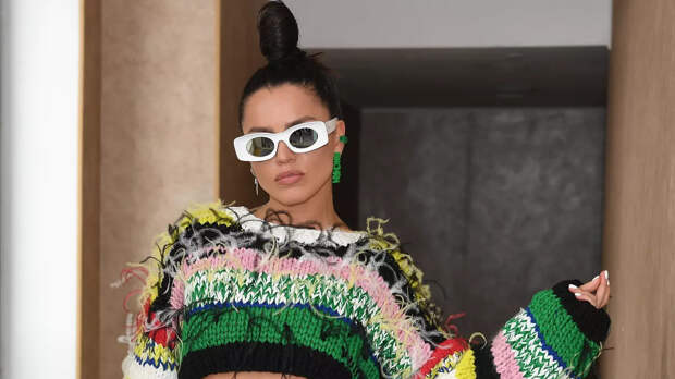 Певица Зиверт встревожила фанатов новым постом в Сети