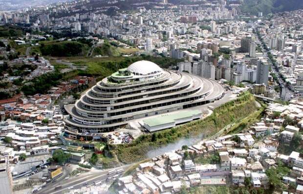 El Helicoide - самый амбициозный архитектурный проект Каракаса (Венесуэла).