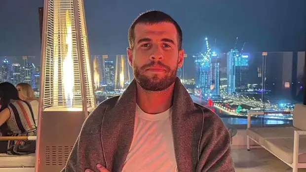 Хачанов попросил подписчиков оценить его новый образ