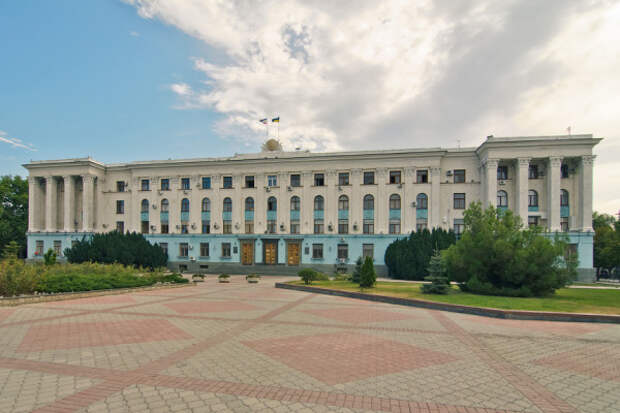 Правительство Крыма просит Москву отменить уплату страховых взносов предпринимателями