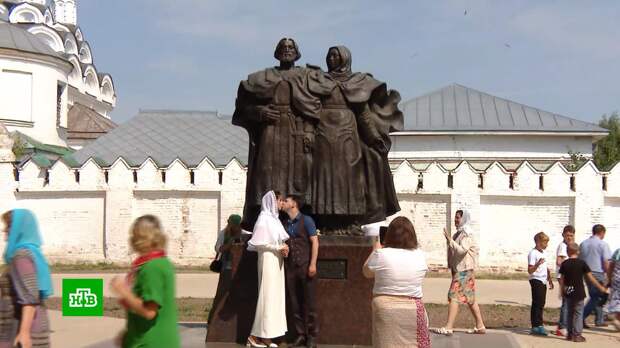 Паломники со всех уголков России приехали в Муром в День семьи