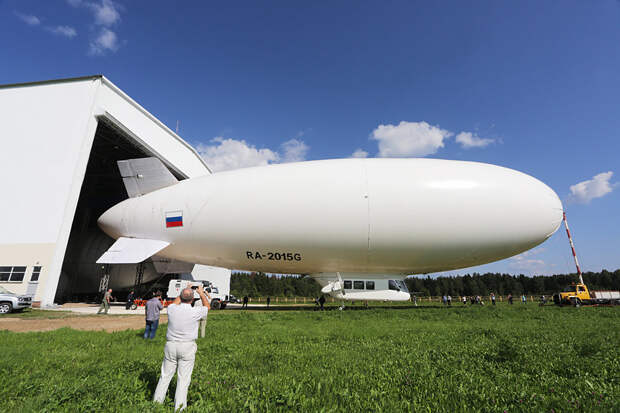 Дирижабль AU-30 на территории воссозданного дирижабледрома "Киржач". Фото: Марина Лысцева / ТАСС Дирижабль AU-30 на территории воссозданного дирижабледрома "Киржач". Фото: Марина Лысцева / ТАСС