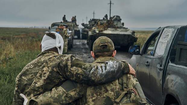 Россия сейчас проводит разведку боем, выискивая наиболее слабые места в обороне ВСУ. Когда на...