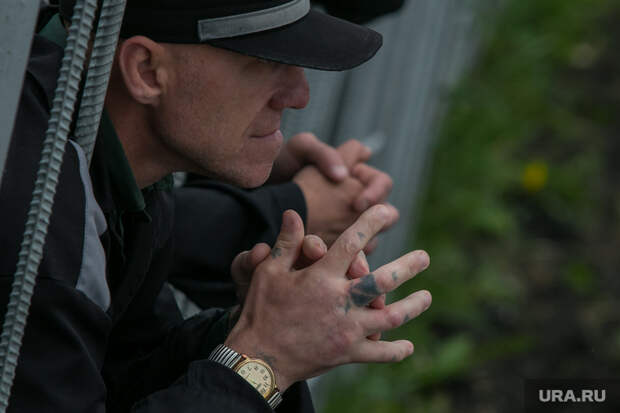 Десятки заключенных в ЯНАО брошены на борьбу с пандемией