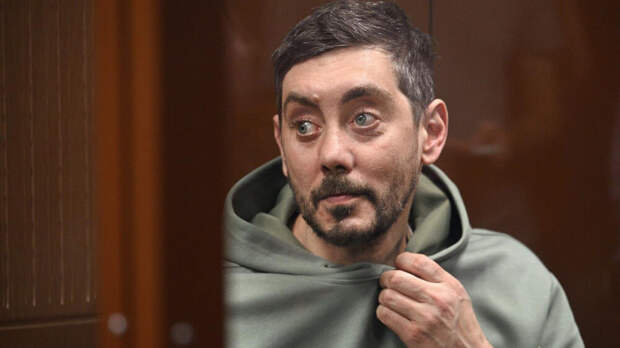 Основателю Readovka предъявили обвинение в хищении 1 млрд рублей у Минобороны