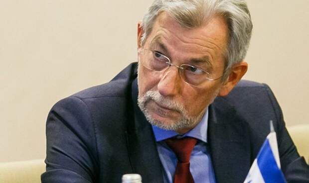 Виталий Зверев