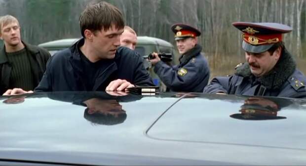 Кадр из фильма "Бумер"