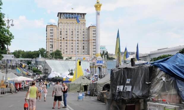 На Майдане требуют от Минобороны отчета о расходе средств на армию На Майдане требуют от Минобороны отчета о расходе средств на армию