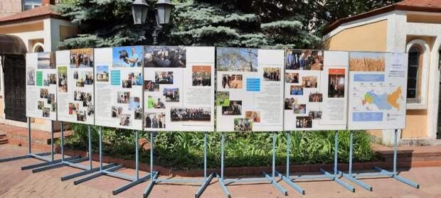 В храме Всех Святых проходит фотовыставка о помощи наркозависимым