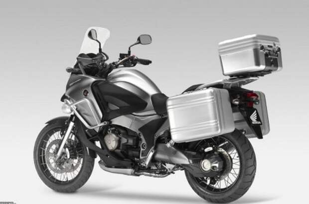 Туристический Honda V4 Crosstourer Concept
