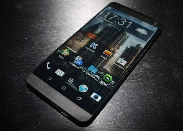 смартфон HTC One M9