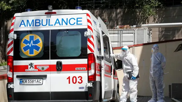 Число случаев COVID-19 на Украине за сутки выросло на 12 287