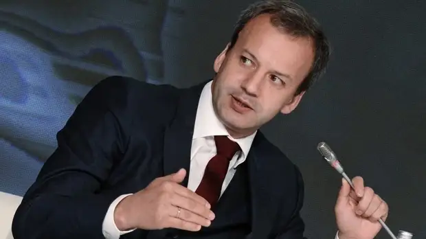 Дворкович объяснил намерение выйти из подверженных санкциям структур