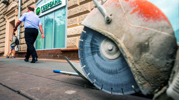 Автосалон от Грефа: Сбербанк начинает торговать машинами