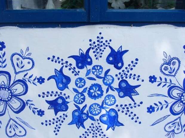 Деревня как арт галерея Чехия, 90-летняя старушка, Художник, длиннопост