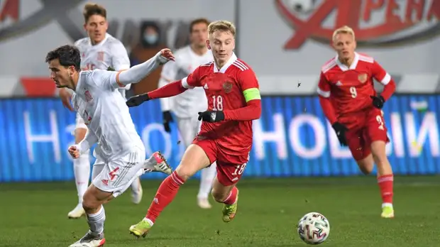 Умяров — о победе над Испанией в отборе на ЧЕ-2023: могли забить больше