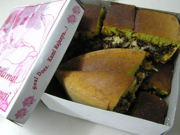 terang-bulan-dish-from-indonesia