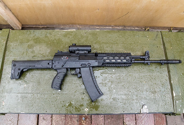 Ранняя версия автомата АК-12
