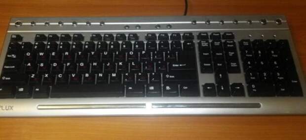 Чистка клавиатуры ПК дома