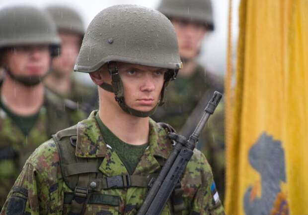 Человек из  эстонского контингента. фото: картинки  яндекса.  