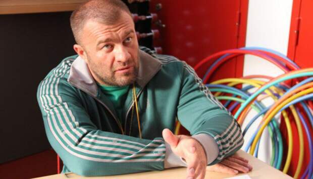 Михаил Пореченков: Переживаю и поддерживаю Новороссию и ополченцев Михаил Пореченков: Переживаю и поддерживаю Новороссию и ополченцев