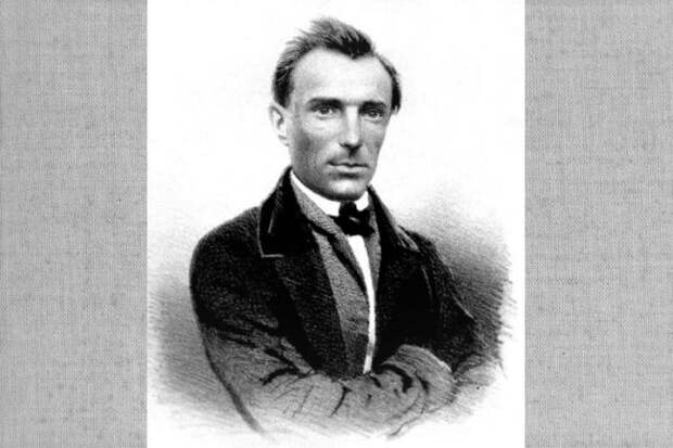 8 апреля 1933 г.: Памятник поэту И.С. Никитину перенесли с Театральной площади в