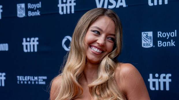 Сидни Суини показала возлюбленного и подтвердила роман с 44-летним продюсером