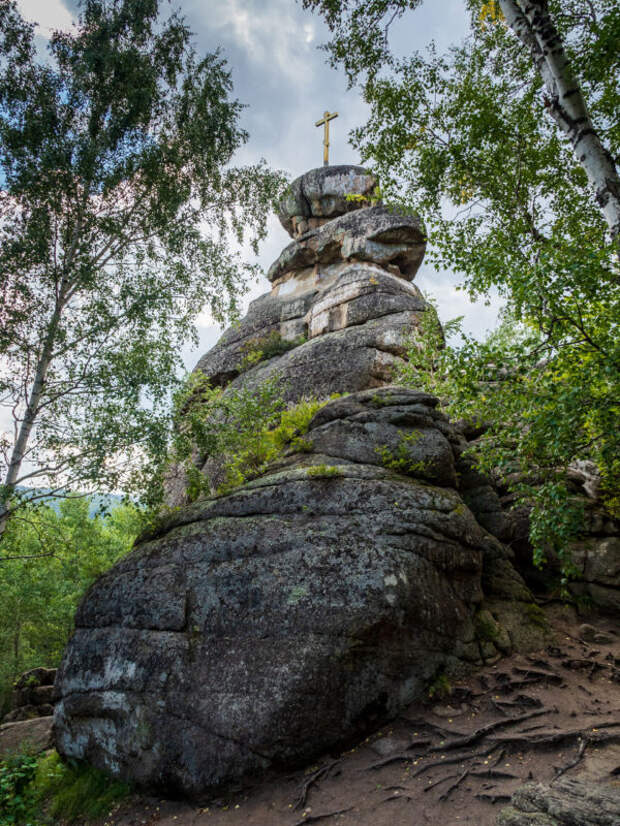 Гора церковка фото в белокурихе