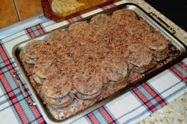 Ленивый торт из печенья с чудо-кремом Ленивый торт из печенья с чудо-кремом