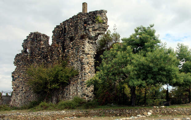 Келасурская стена