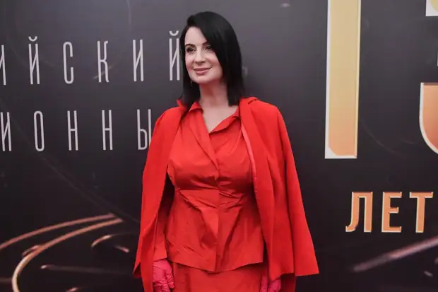 Стриженова пригрозила журналистам судом за фейки о ее «бегстве из России»